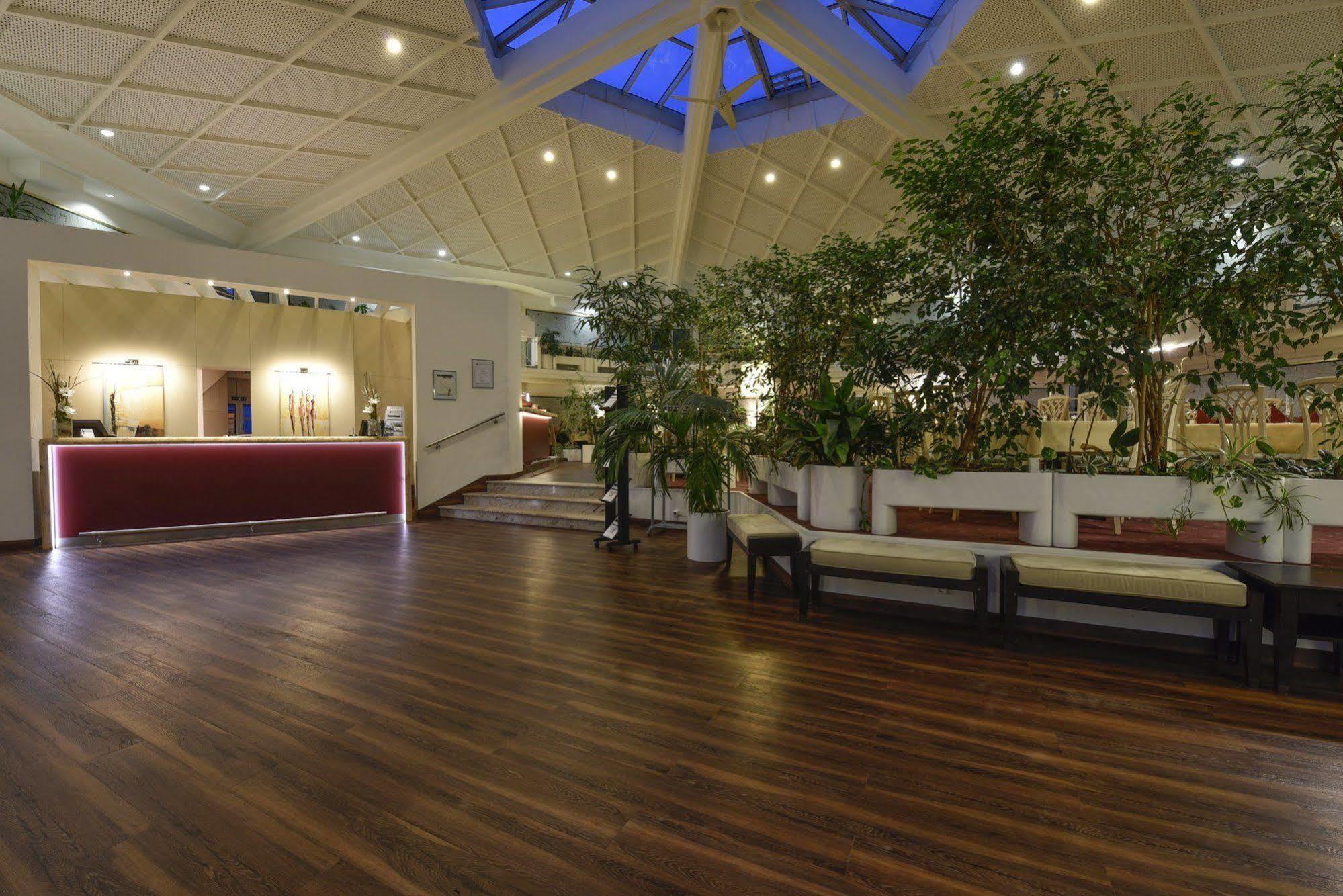 Atrium Hotel Amadeus Osterfeld Esterno foto